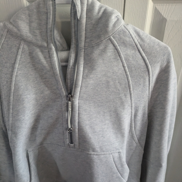 Lululemon scuba sweater - Picture 2 of 4